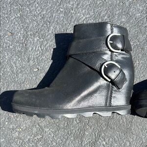 Sorel Black Leather Ankle Boots